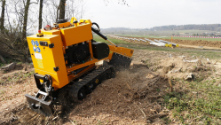 Stump cutter on tracked chassis with remote control P 38 R - EFI